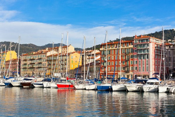 Discover top villas on the french riviera real estate market